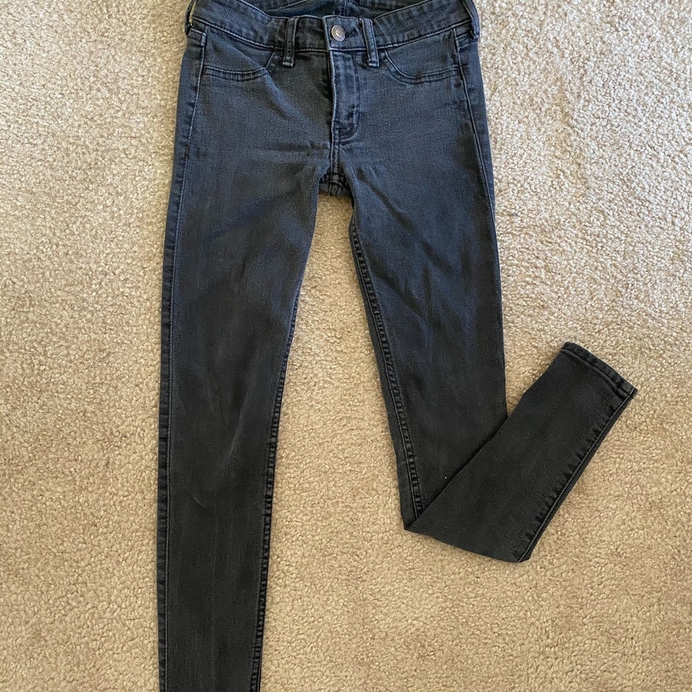 hollister low rise gray skinny jeans